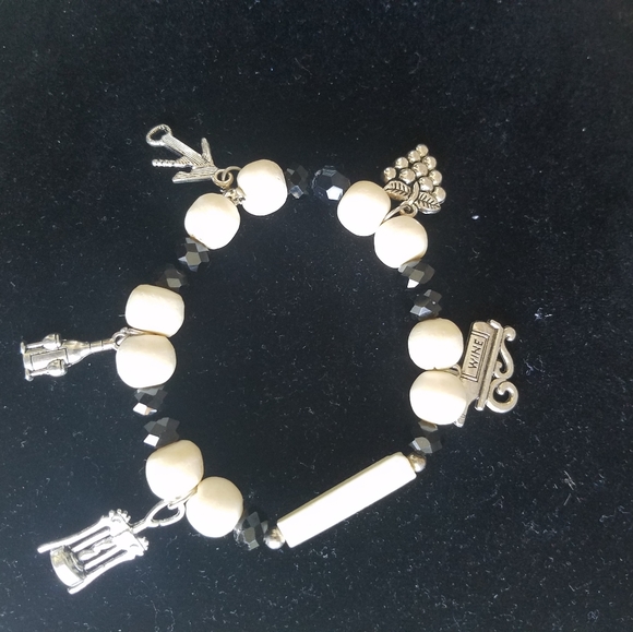 Wine lovers charm bracelet - Picture 4 of 8